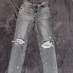 Size 6 long. Worn once or twice. Great condition!